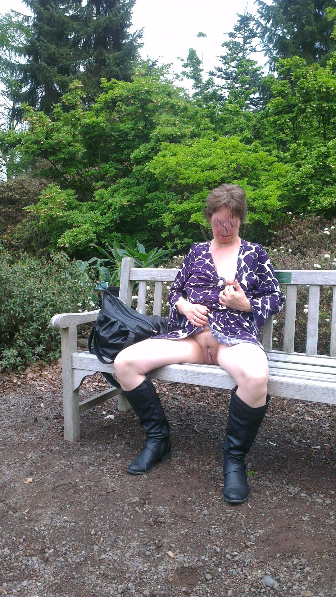 mère de famille  la recherche de plan cull 029