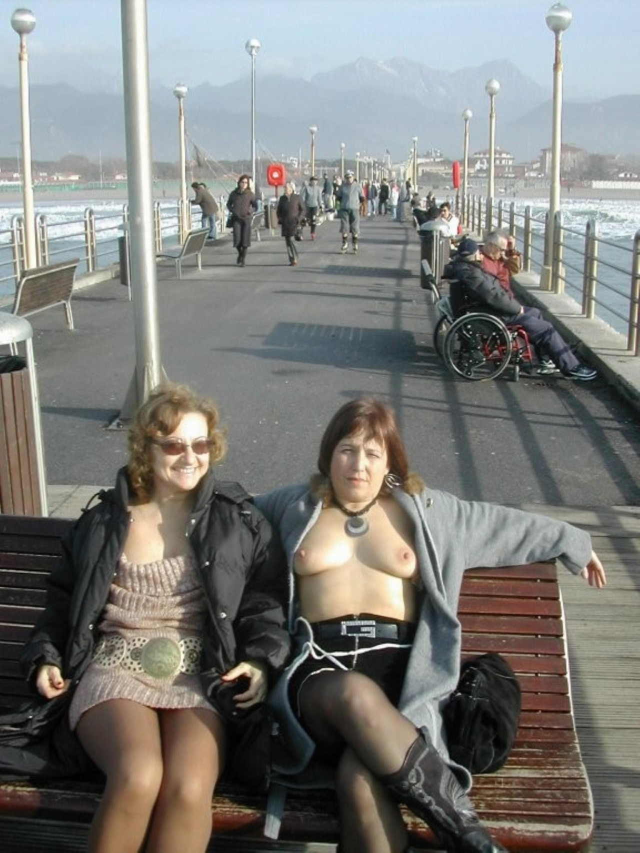 mère de famille  la recherche de plan cull 033