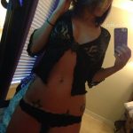 Femme mariée cherche grosse bite sur le 93