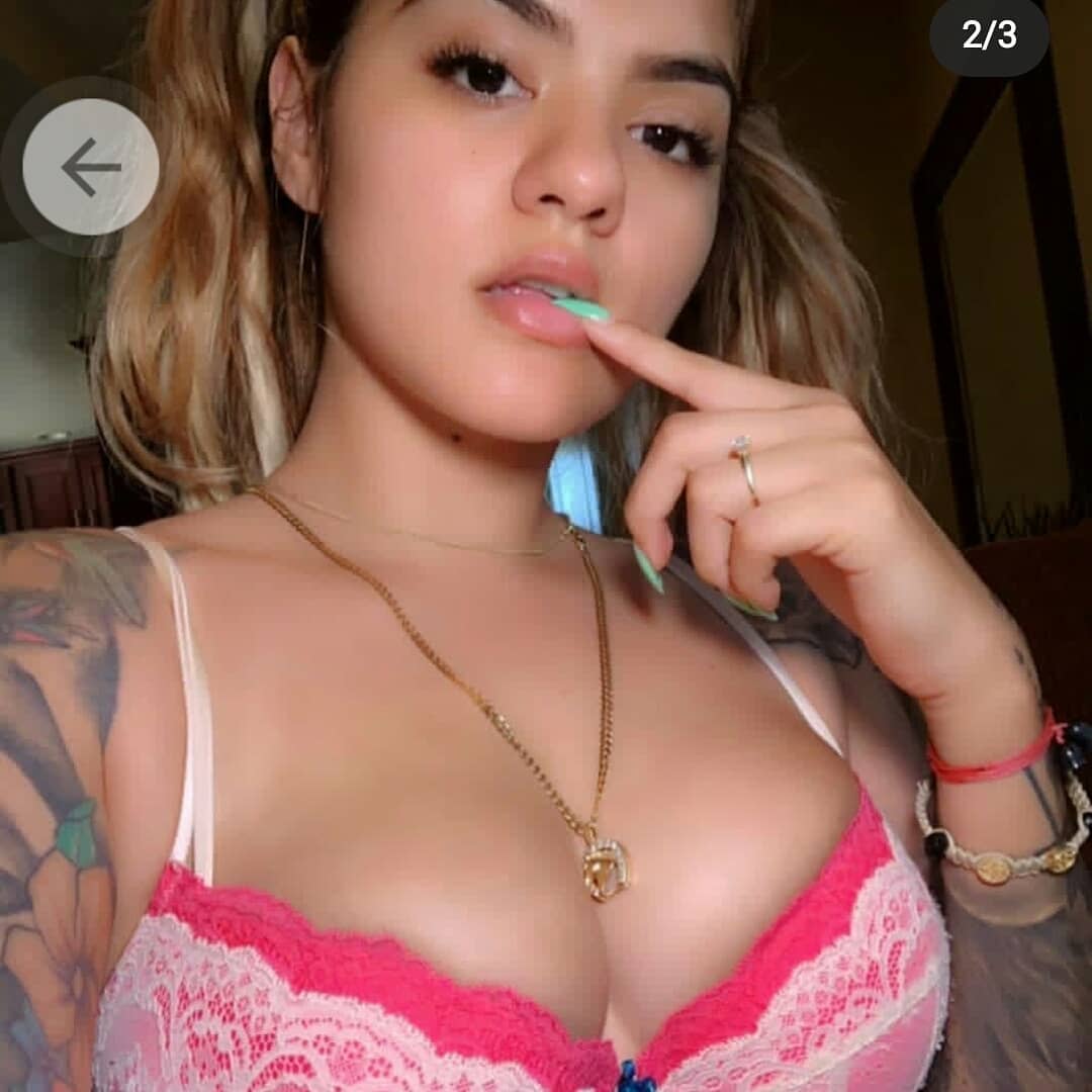 Jeune salope du 12 partage nude