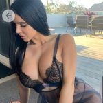 Jeune salope du 46 partage nude